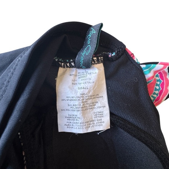 Aqua Green Woman’s One Piece Halter Style Swimsuit Size Small - Picture 9 of 9